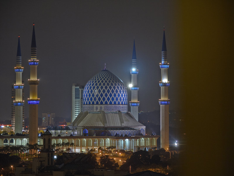 Shah Alam, Blue Mosque